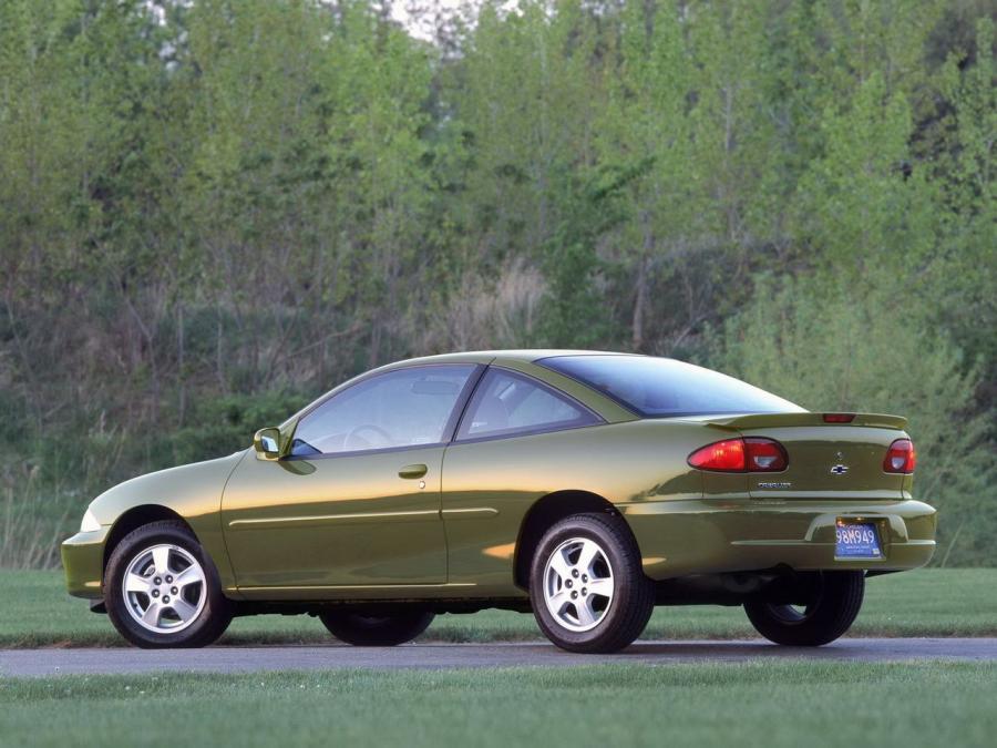  Chevrolet Cavalier Coupe 1999 года  (фото 2 из 11)